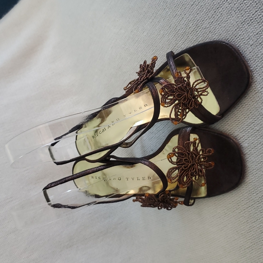 Richard Tyler Heels